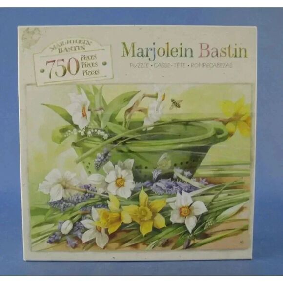 Hasbro Nature's Treasures Marjolein Bastin 750 pc Jigsaw Puzzle - Picture 1 of 8